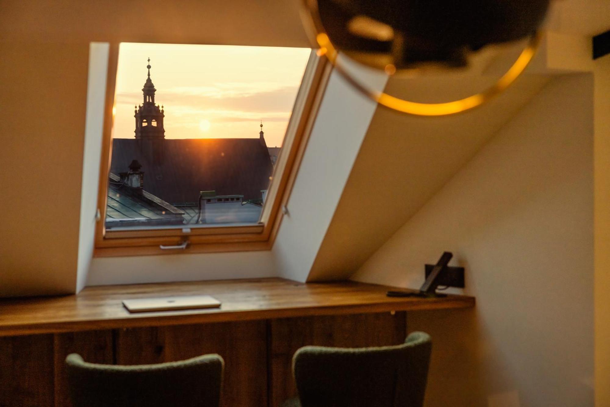 Nomadic Urban Premium Suites 克拉科夫 外观 照片