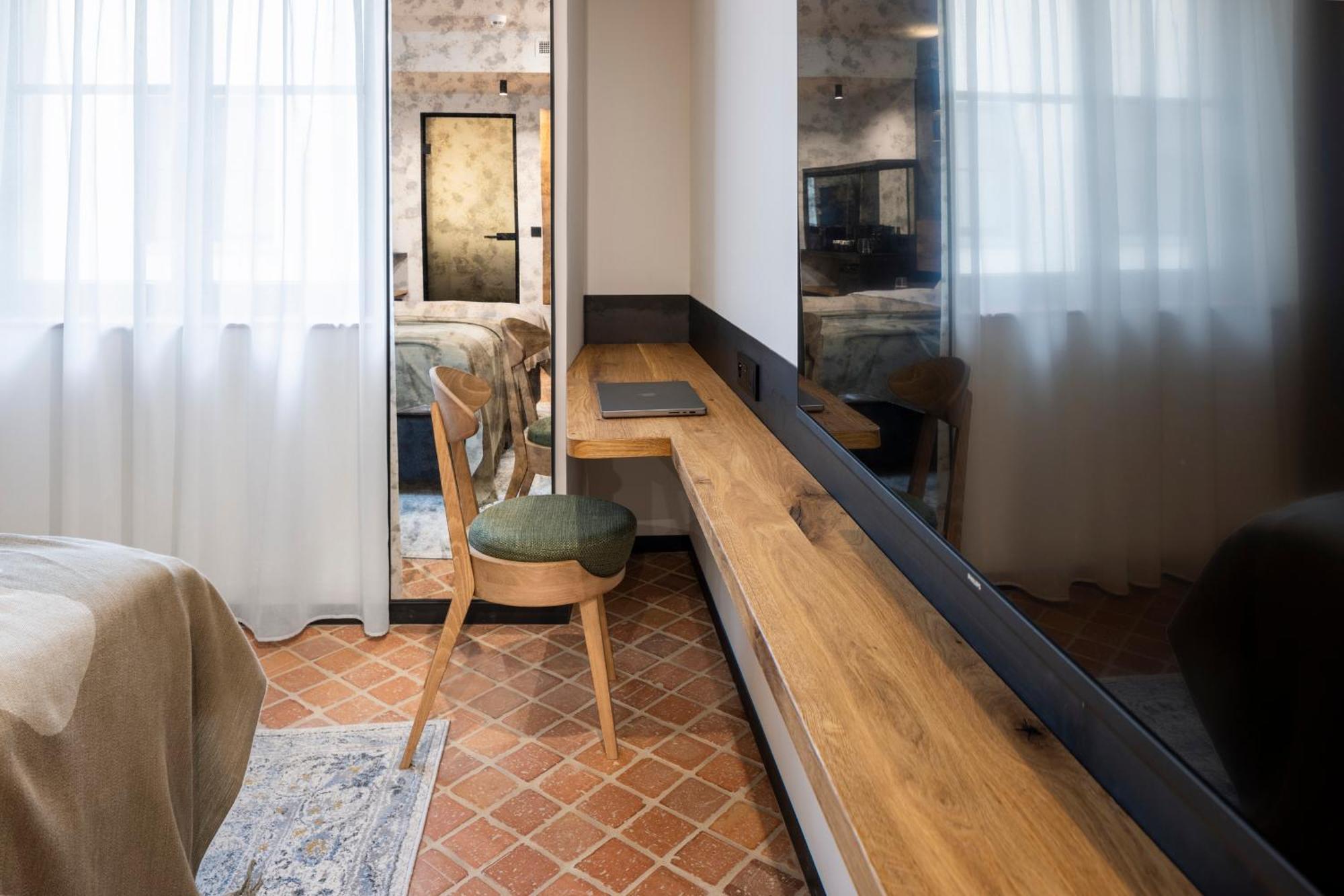 Nomadic Urban Premium Suites 克拉科夫 外观 照片