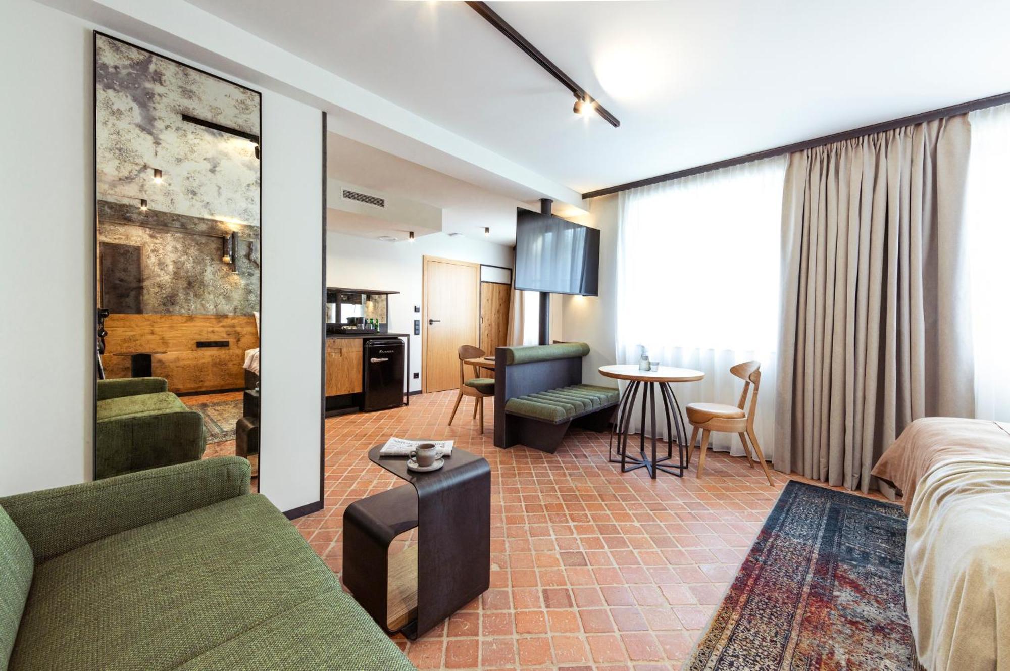 Nomadic Urban Premium Suites 克拉科夫 外观 照片